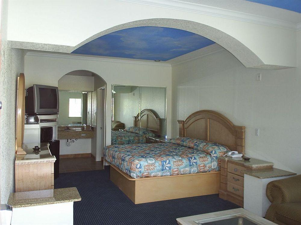The Symphony Inn & Suites Х'юстон Екстер'єр фото