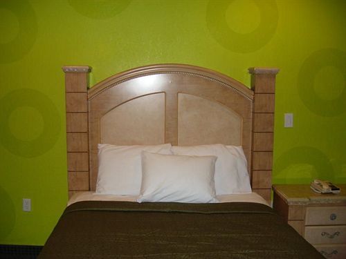 The Symphony Inn & Suites Х'юстон Екстер'єр фото